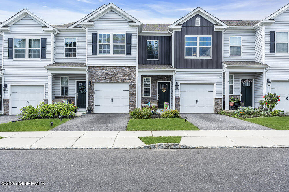 55 Peregrine Way  Burlington NJ 08016 photo