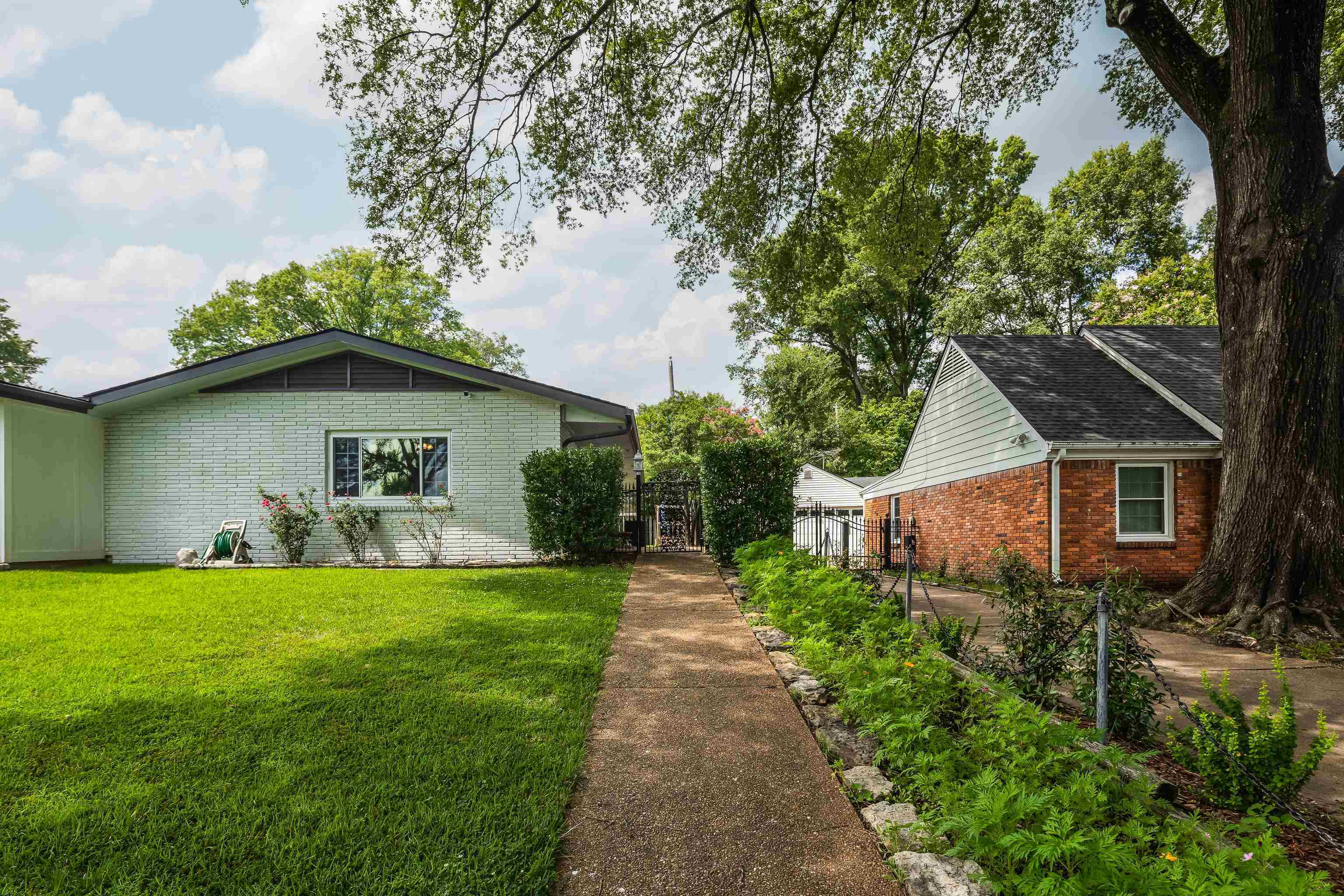 Property Photo: 5304 Seneca Ave TN 38117