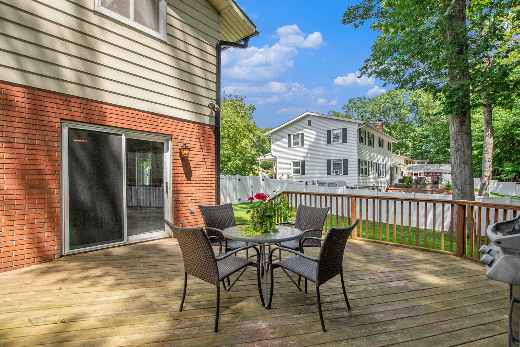 Property Photo:  2471 Norcrest Drive  MI 49441 