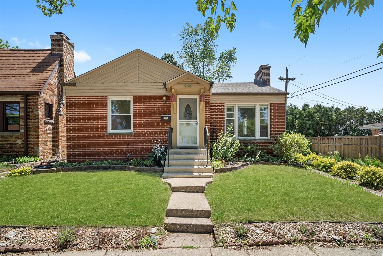 Property Photo: 5145 Lee Street IL 60077