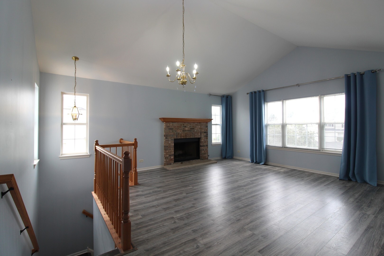 Property Photo: 2434 Dickens Drive 2434 IL 60503