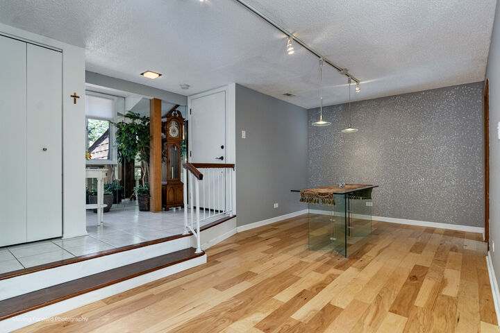 Property Photo: 11207 Cottonwood Drive 21C IL 60465