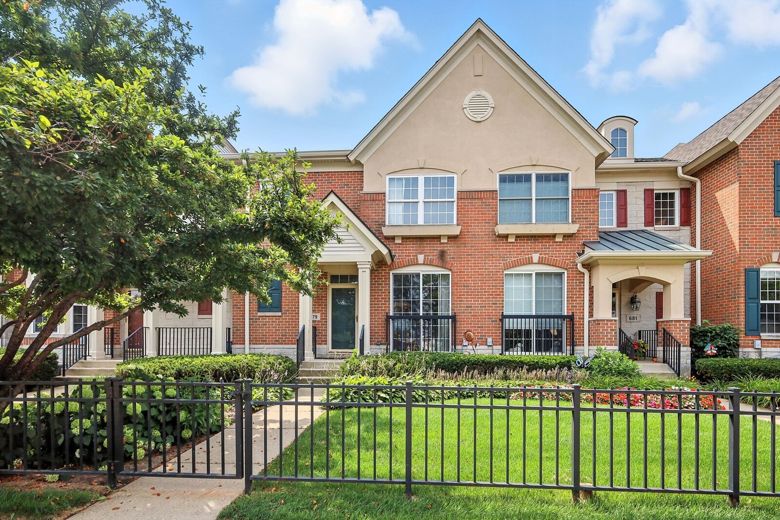 Property Photo: 679 Central Avenue IL 60015