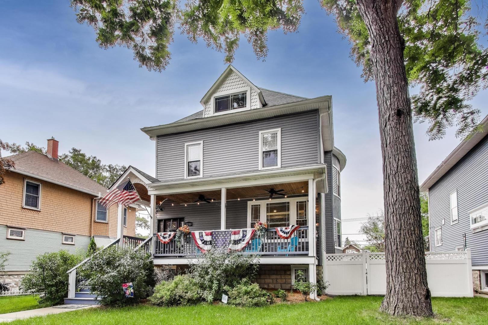 Property Photo: 3239 Wesley Avenue IL 60402