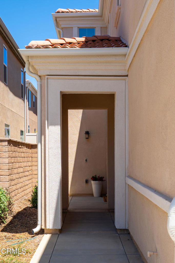 Property Photo: 1979 Tangelo Way CA 93060