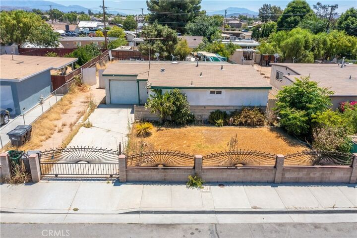 Property Photo: 13376 Barbara Street CA 92553