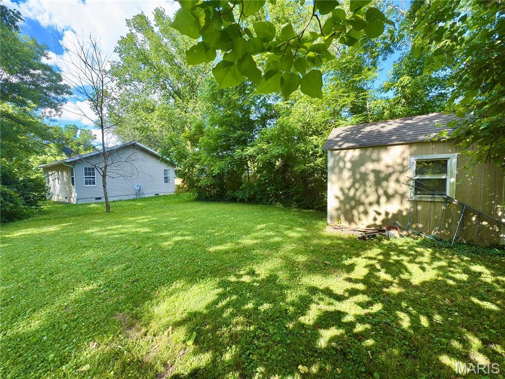 Property Photo: 868 East Street MO 65536