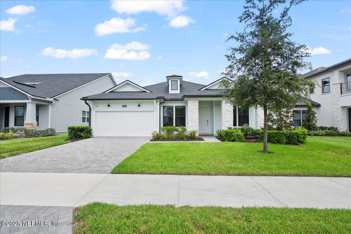 Property Photo:  10157 Illumination Drive  FL 32256 