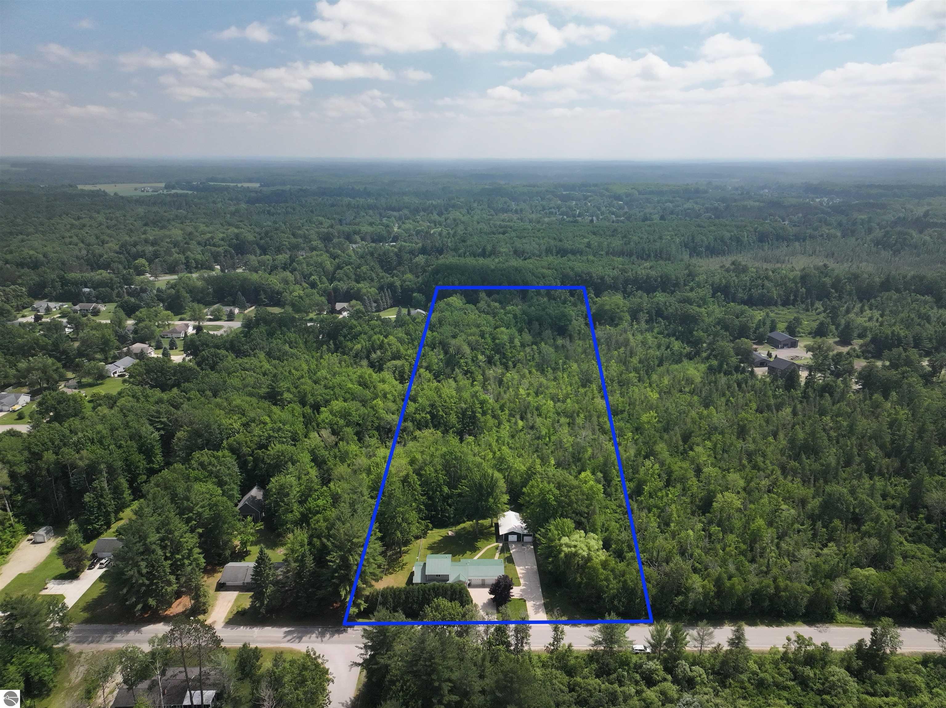 Property Photo:  2007 S Lake Mitchell Drive  MI 49601 