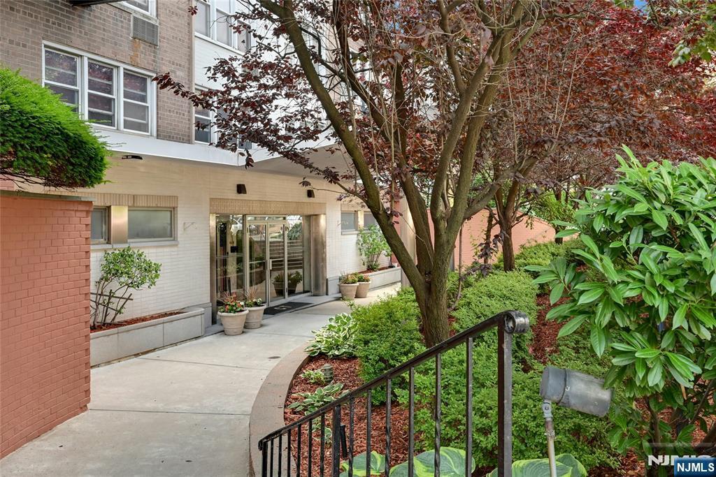 Property Photo: 2160 Center Avenue 5R NJ 07024