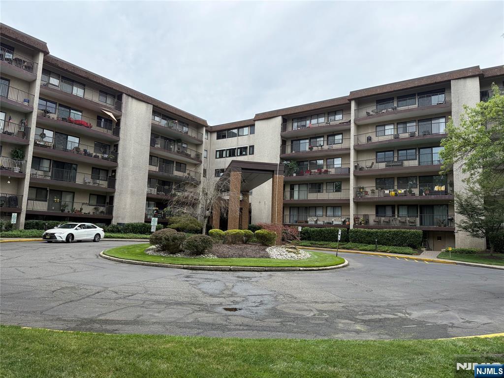 Property Photo:  521 Piermont Avenue 207  NJ 07675 