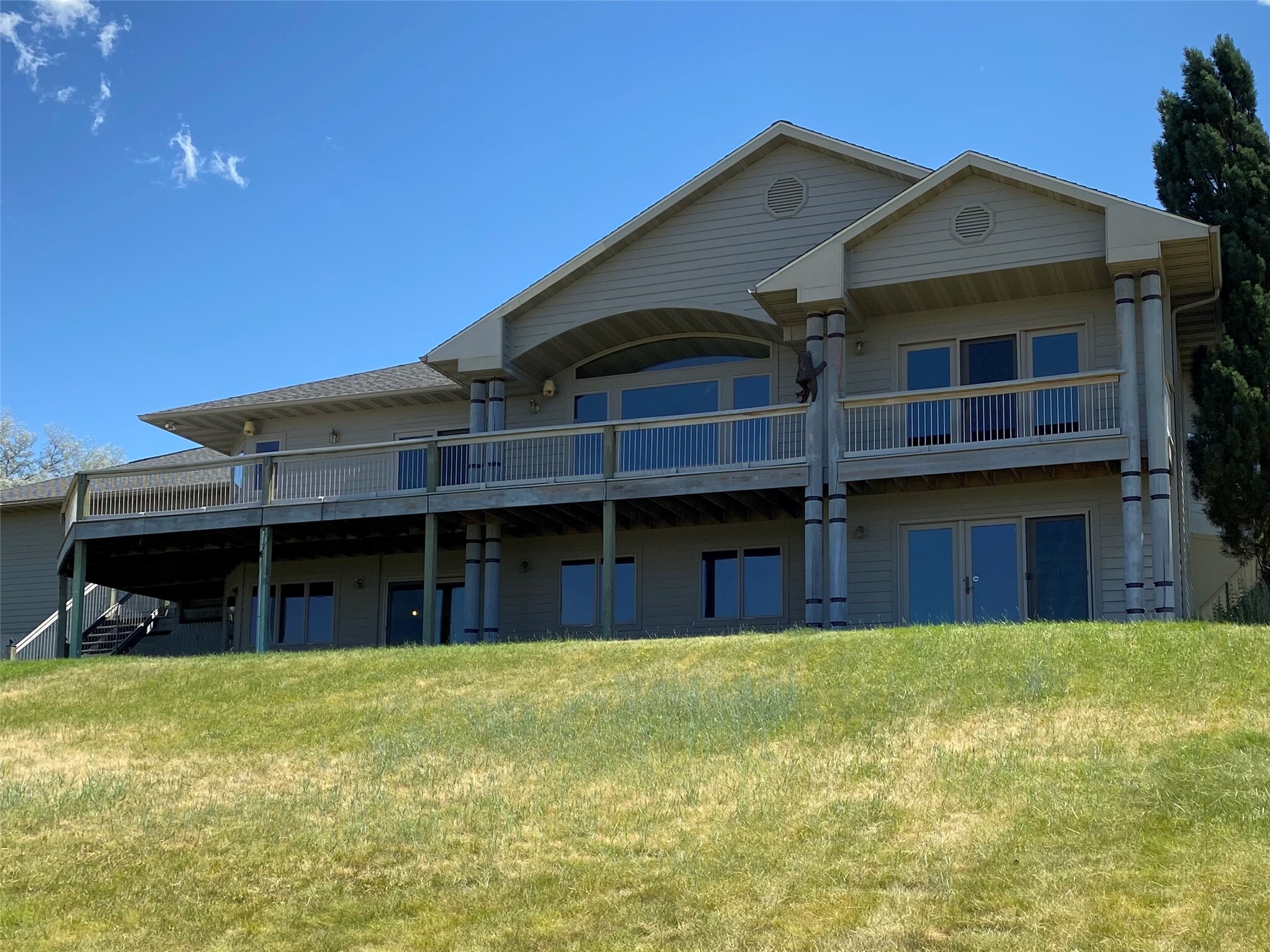 Property Photo: 4511 Hillview Way MT 59803