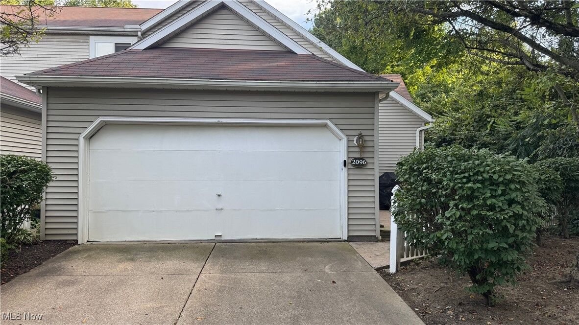 Property Photo: 2096 Hidden Hollow Lane OH 44313