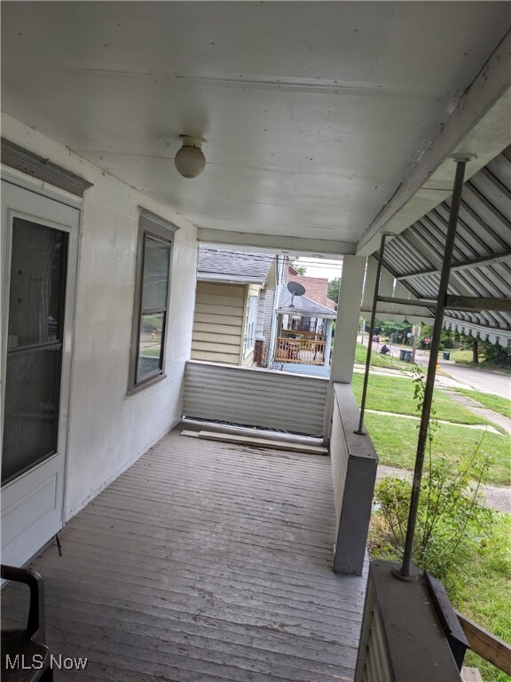 Property Photo:  665 Hudson Avenue  OH 44306 