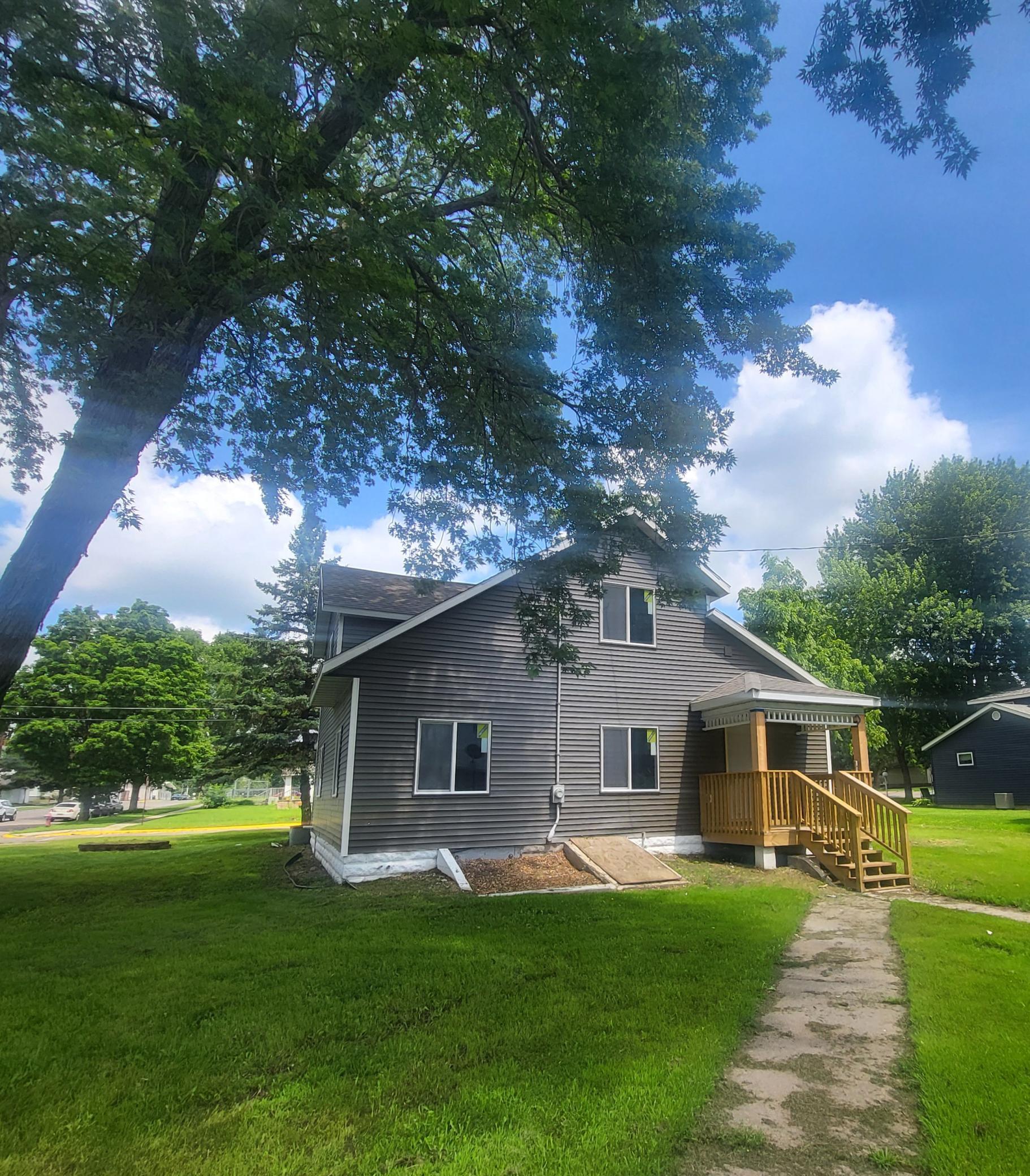 Property Photo: 409 2nd Avenue S MN 56347