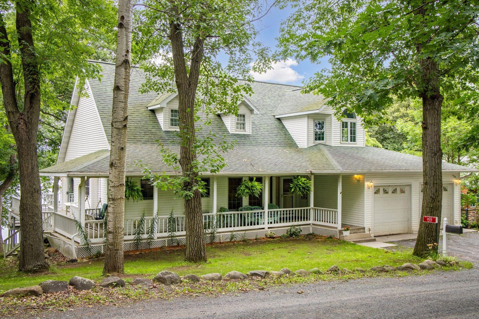 Property Photo:  1725 N 133rd Avenue  WI 54024 