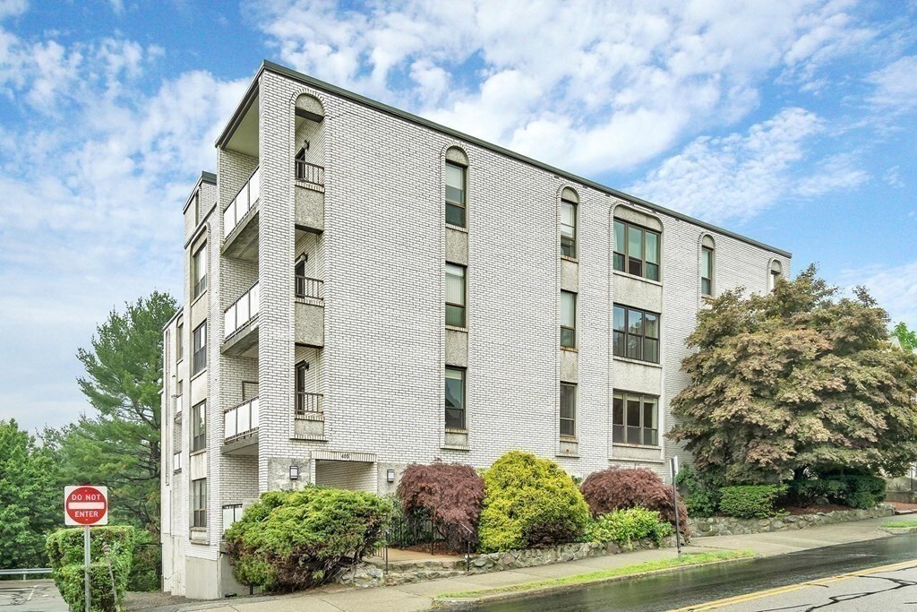 Property Photo: 405 Langley Road 2 MA 02459