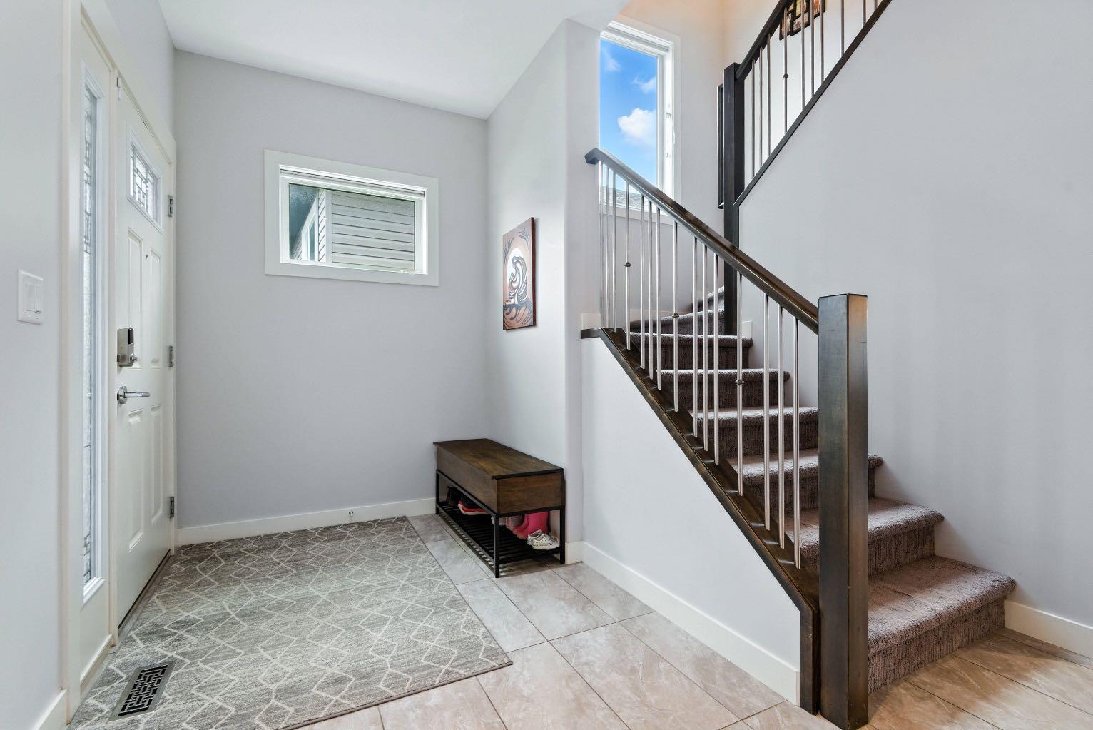 Property Photo: 7 Vancouver Crescent AB T4R 0N6