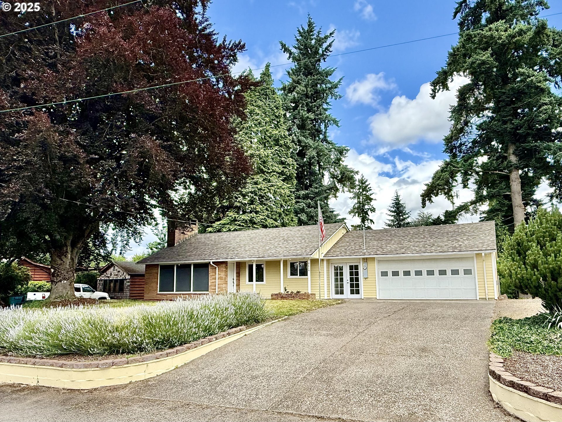 Property Photo: 3414 NE 41st St WA 98661