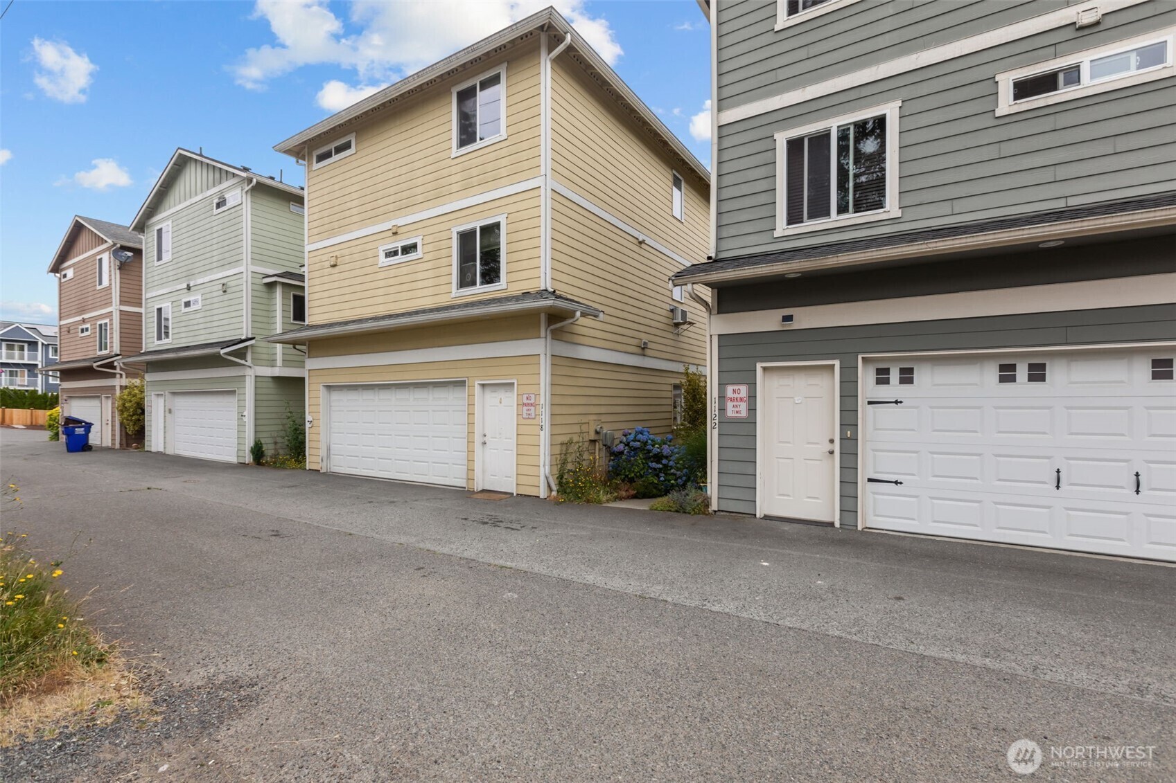 1118  Chestnut Court 18  Everett WA 98201 photo