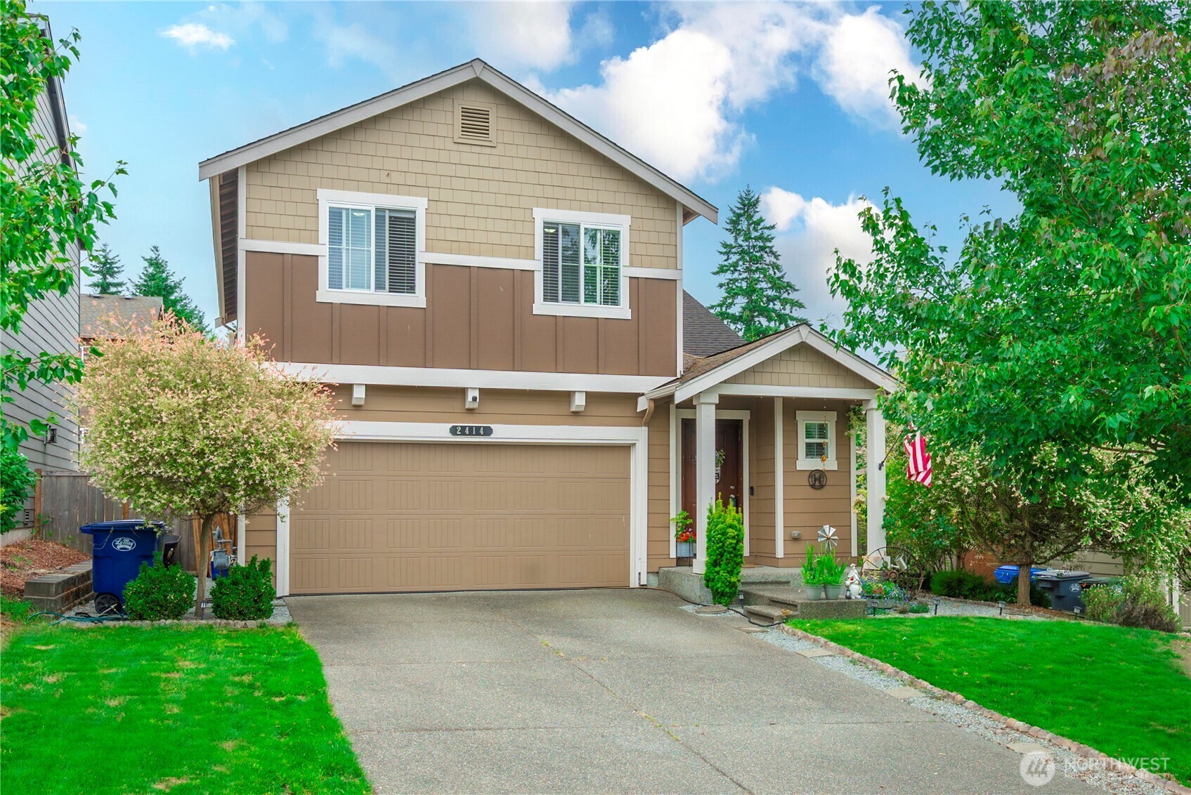 Property Photo: 2414 195th Street E WA 98387