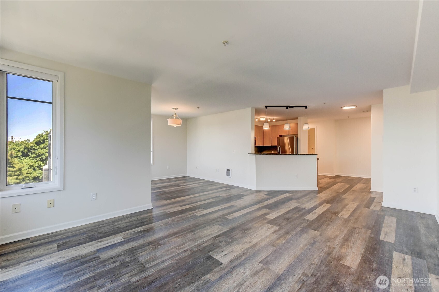 Property Photo:  124  Bellevue Avenue E 505  WA 98102 