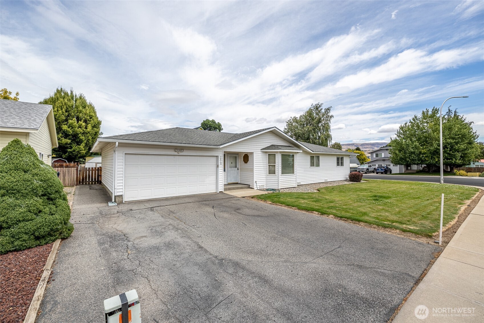 Property Photo: 1312 Welch Avenue WA 98801