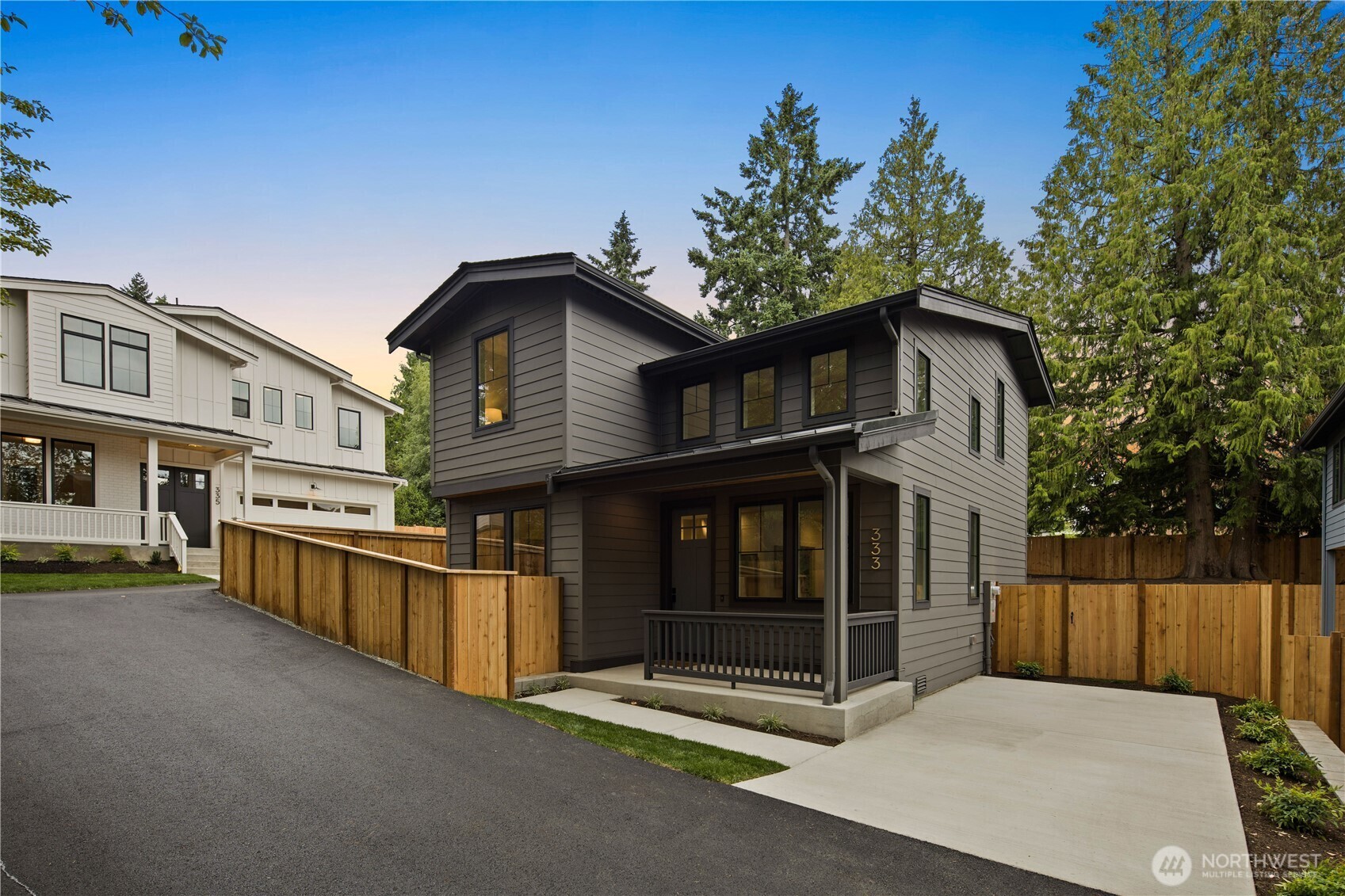 Property Photo:  333  18th Avenue  WA 98033 