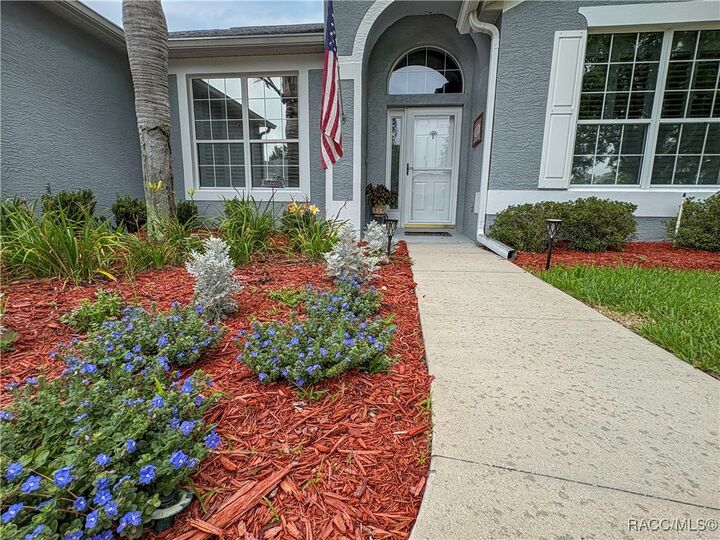 Property Photo:  247 W Romany Loop  FL 34465 