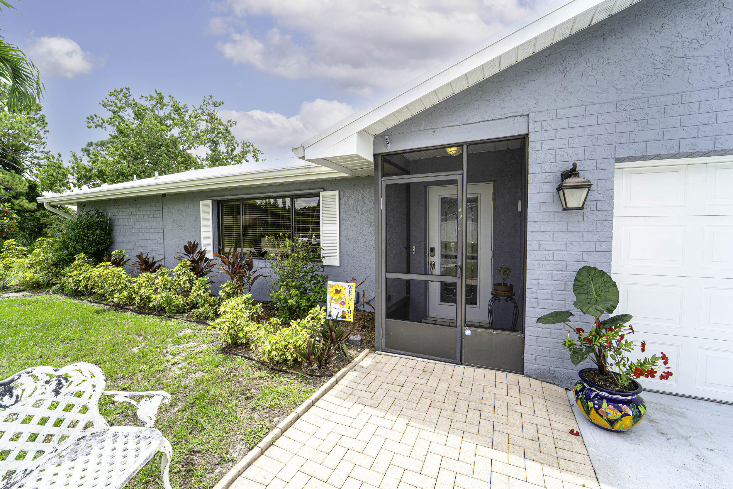 392 SW Molloy Street  Port Saint Lucie FL 34984 photo