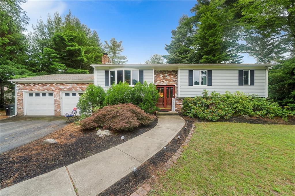 18 Magnolia Lane  Coventry RI 02816 photo