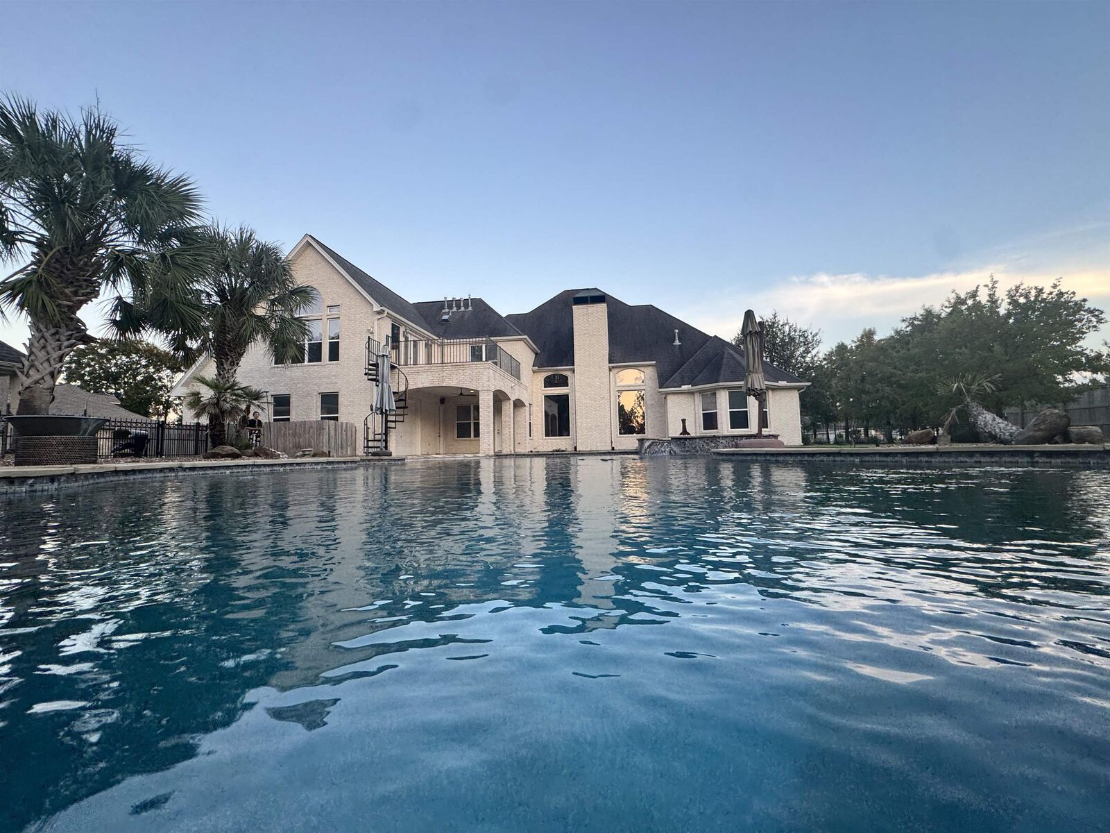 Property Photo: 9010 Taylor Circle TX 77630