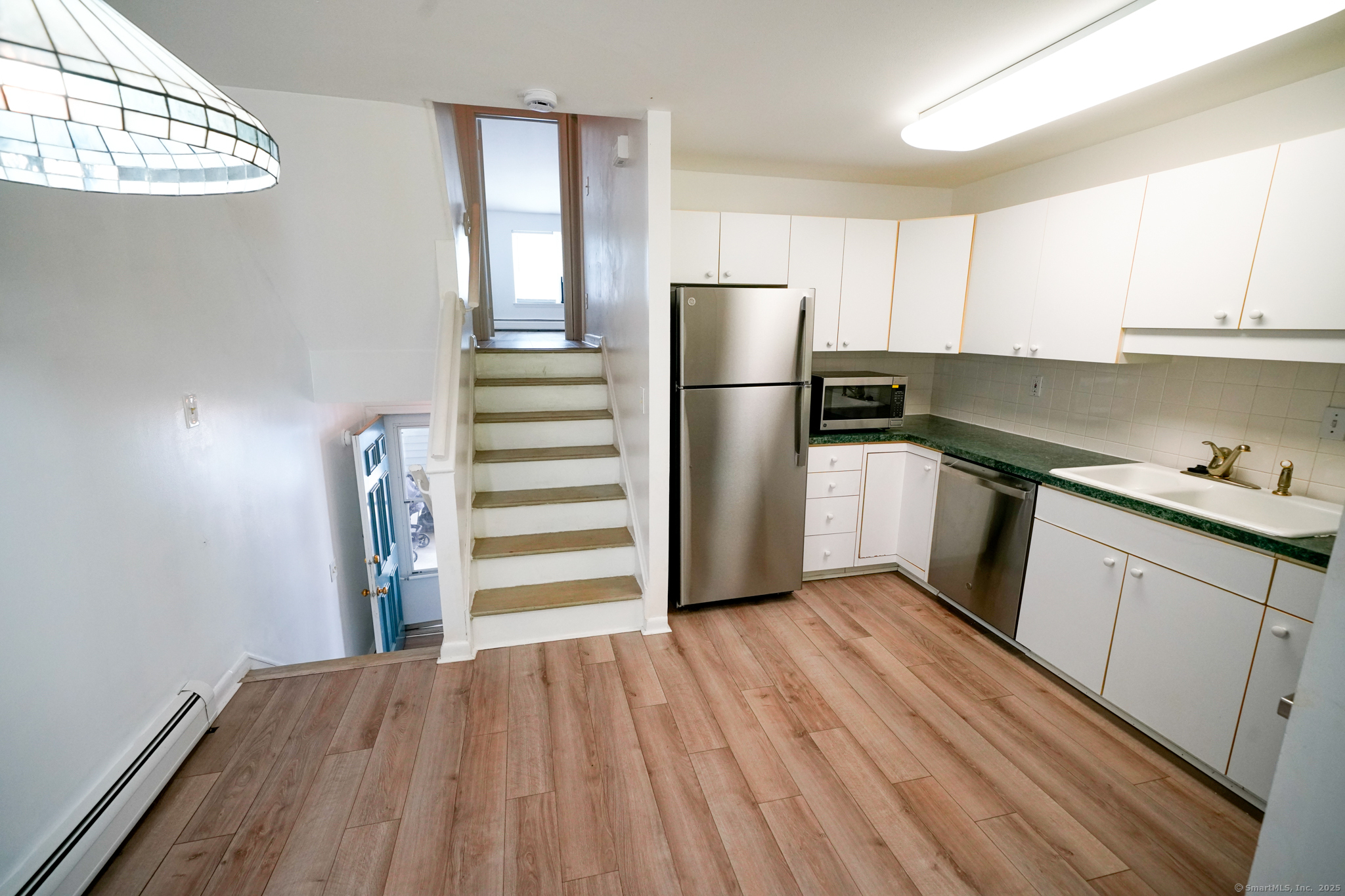 Property Photo:  50 East Hill Road Apt 2H  CT 06019 