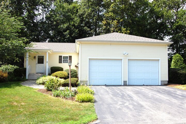 25 Indian Hill Road  Montville CT 06382 photo