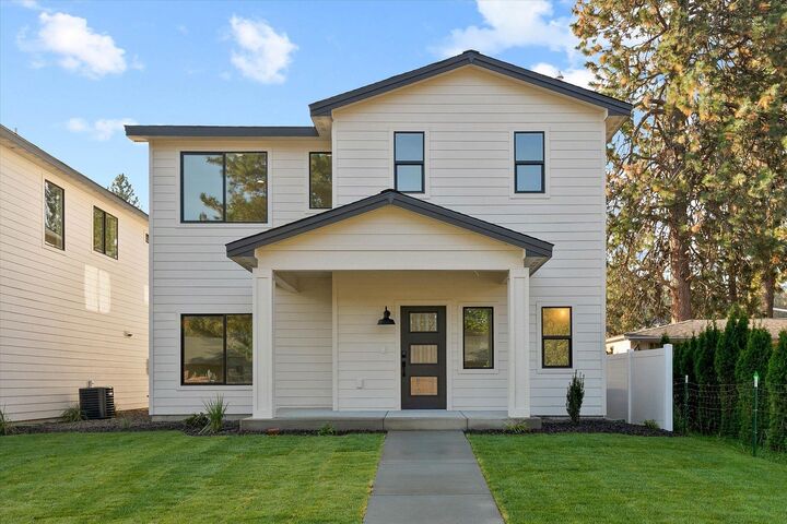 6203 E 13th Ln  Spokane Valley WA 99212 photo