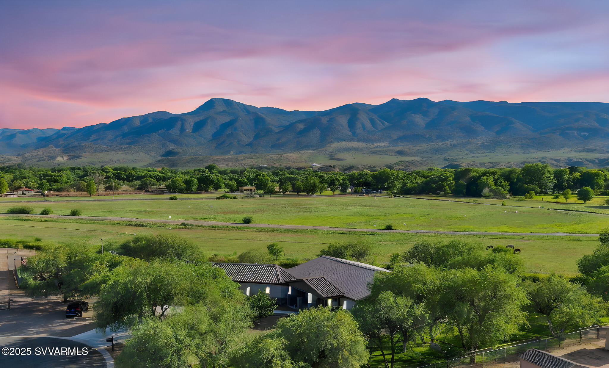 Property Photo: 2332 S Diamond Creek Lane AZ 86322