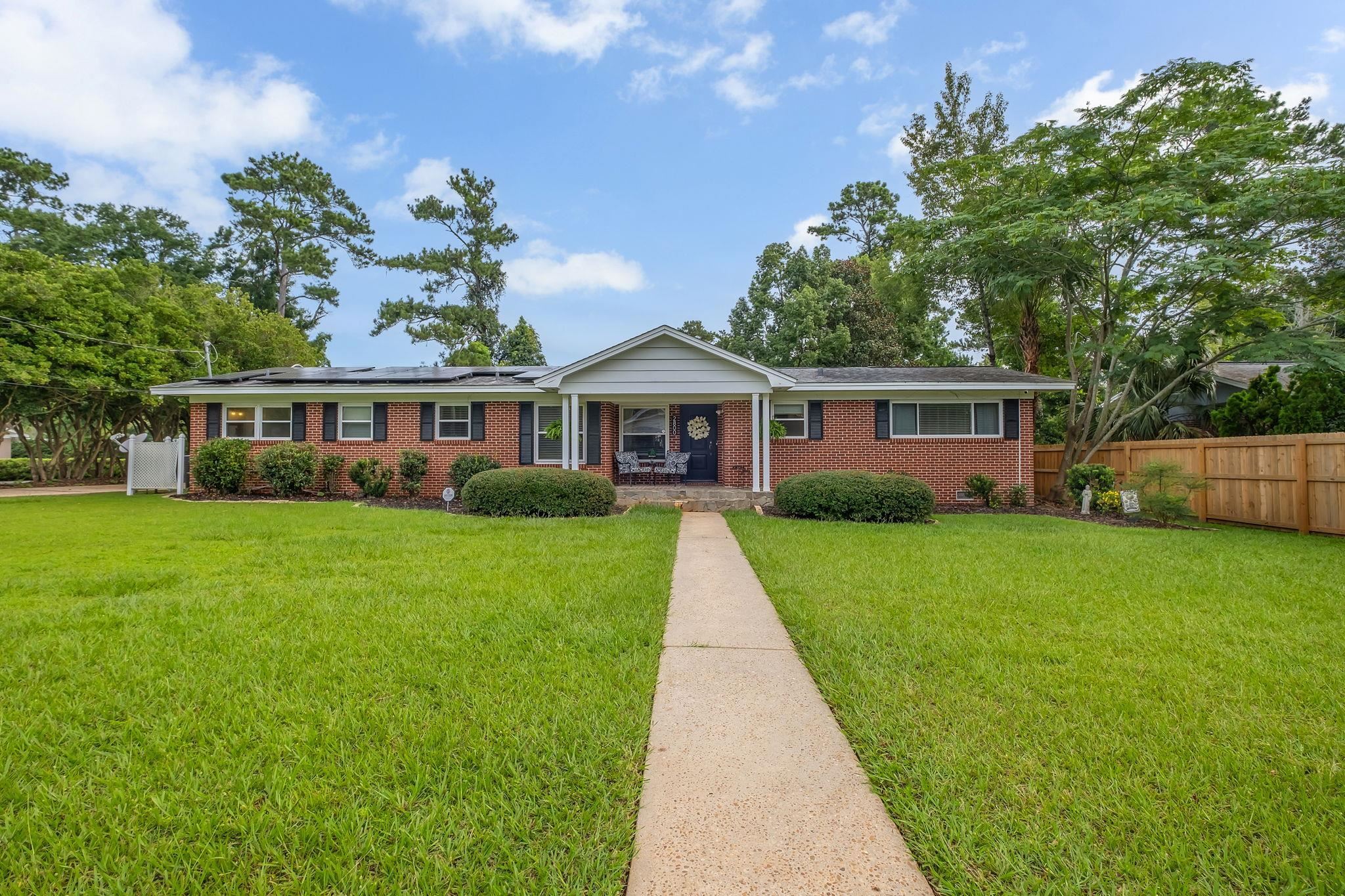 Property Photo: 2800 Morningside Drive FL 32301