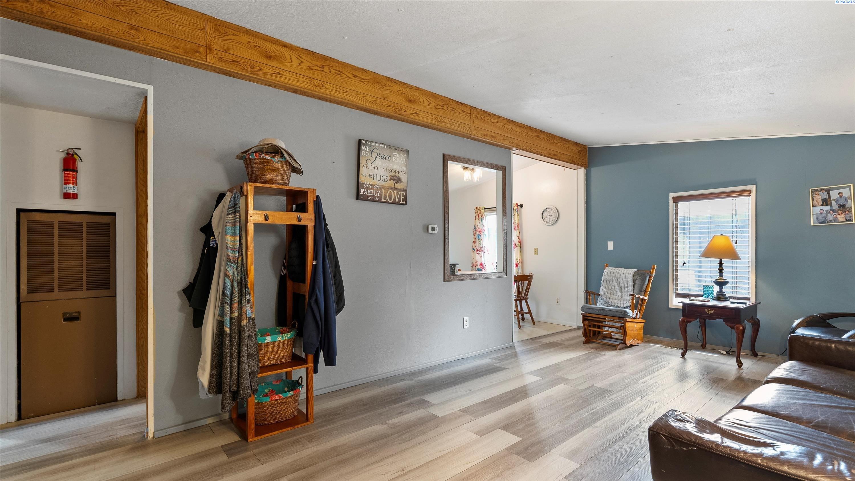 Property Photo: 1011 Sherman Ave WA 99350
