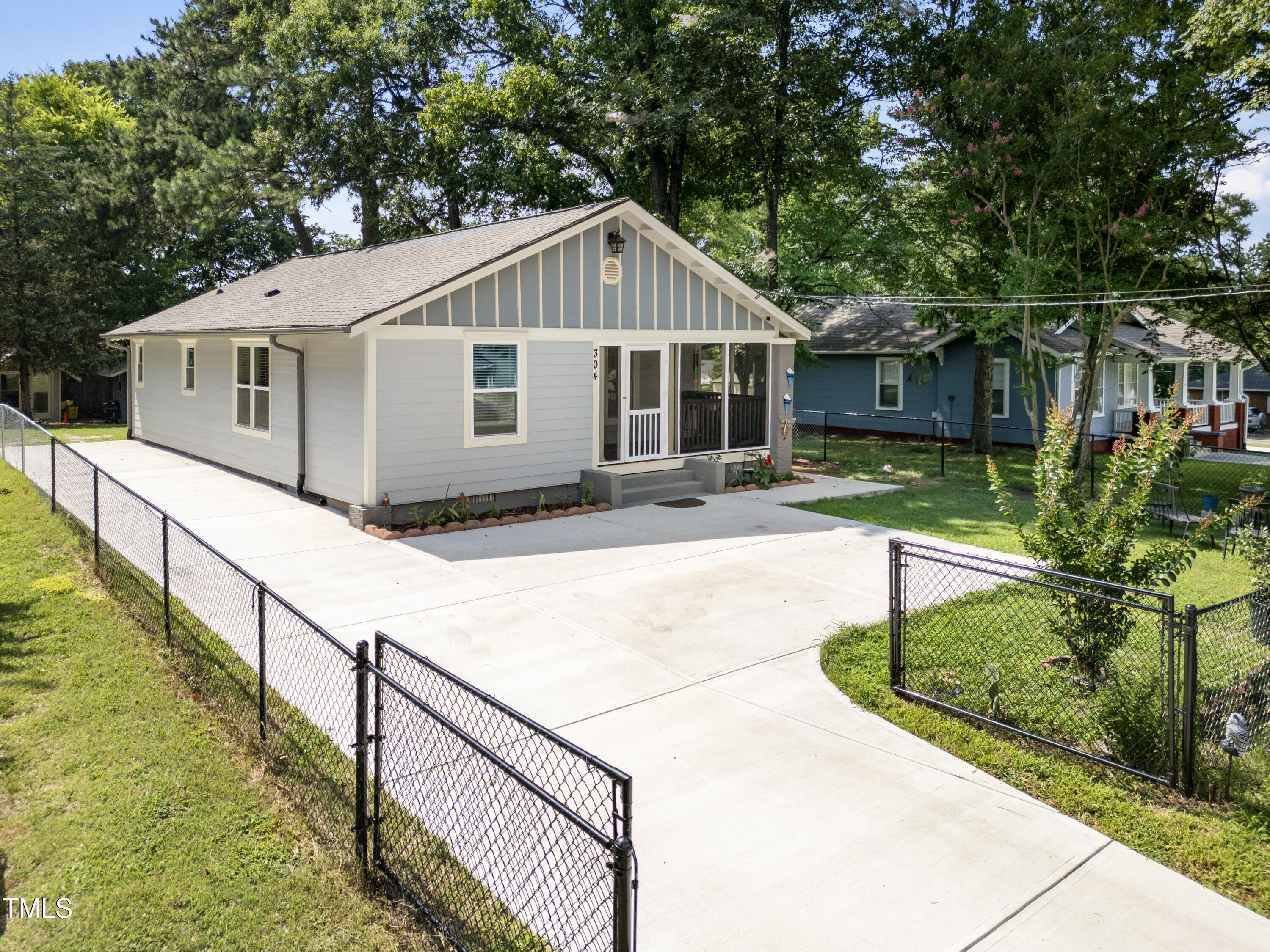 Property Photo: 304 Spring Street NC 27703