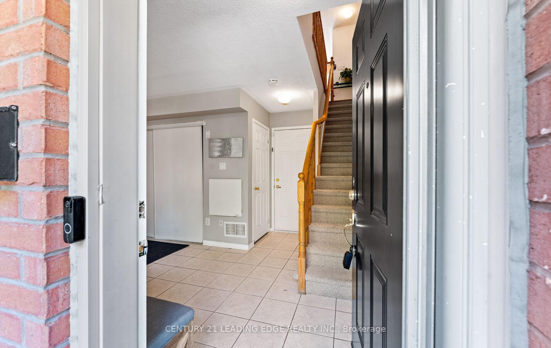 Property Photo: 129 Tenth Street 3 ON M8V 4C7