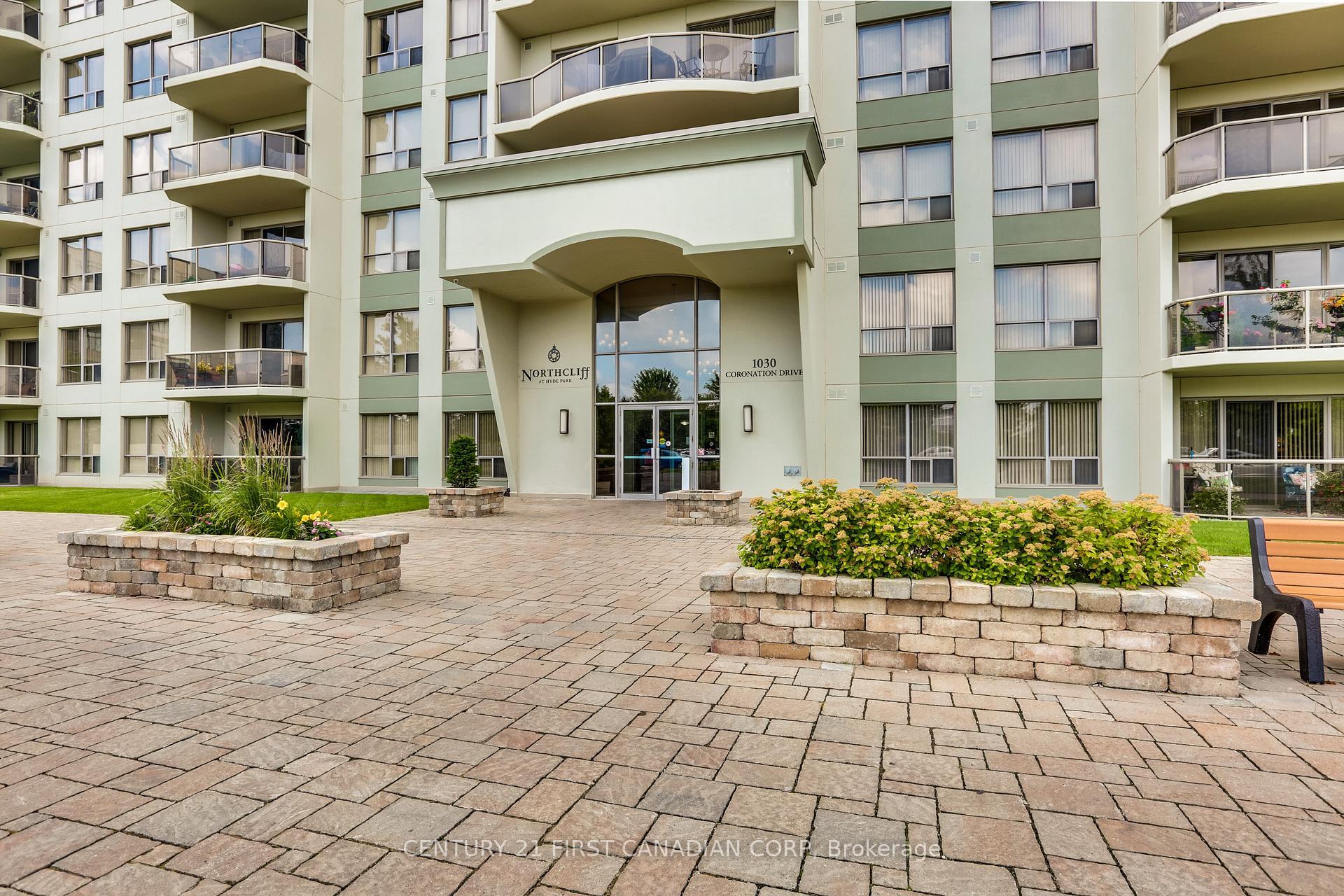Property Photo: 1030 Coronation Drive 314 ON N6G 0G5