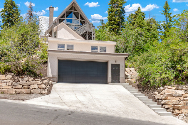 Property Photo: 575 Upper Evergreen Dr UT 84098