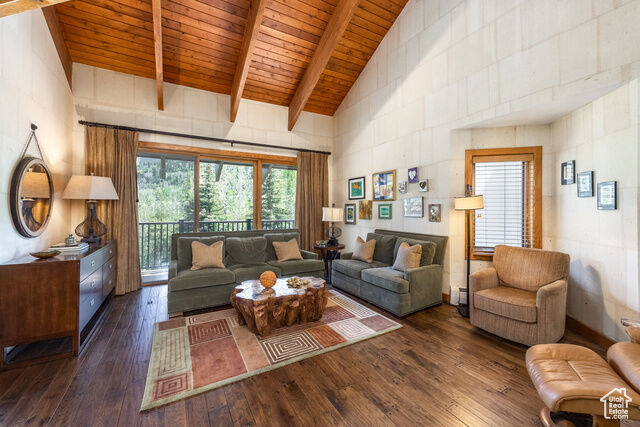 Property Photo: 1308 Pinnacle Ct UT 84060