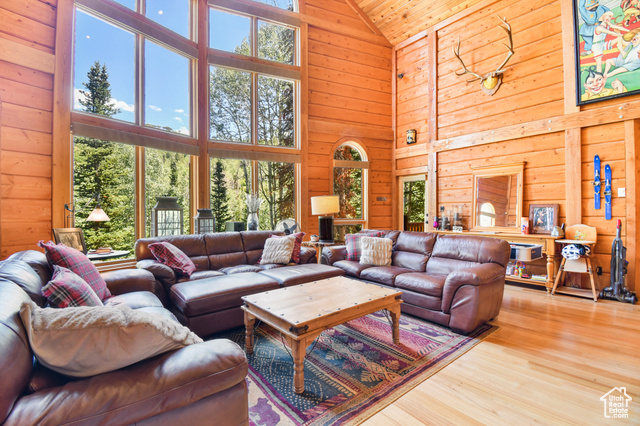 Property Photo: 8581 Shingle Mill Dr UT 84055
