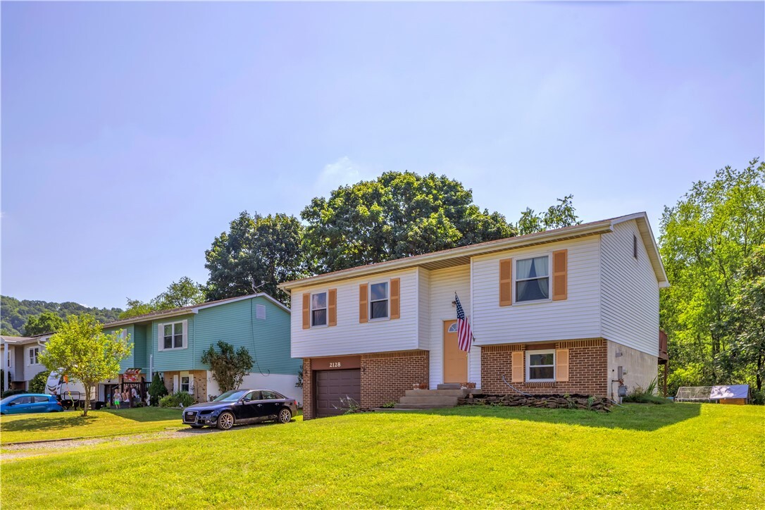 Property Photo: 2128 Stoops Ct PA 15673