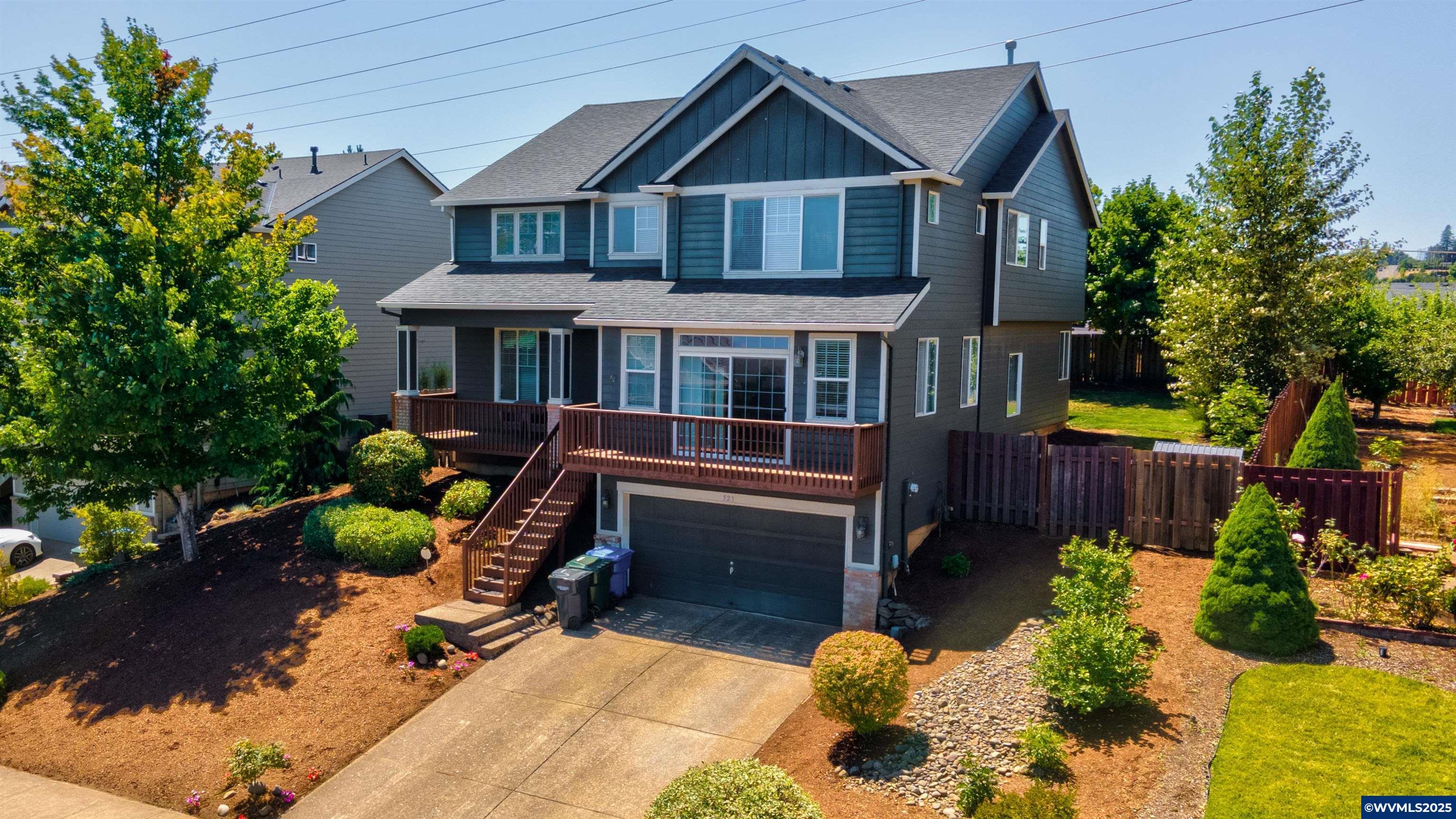 Property Photo: 523 Golden Eagle St NW OR 97304