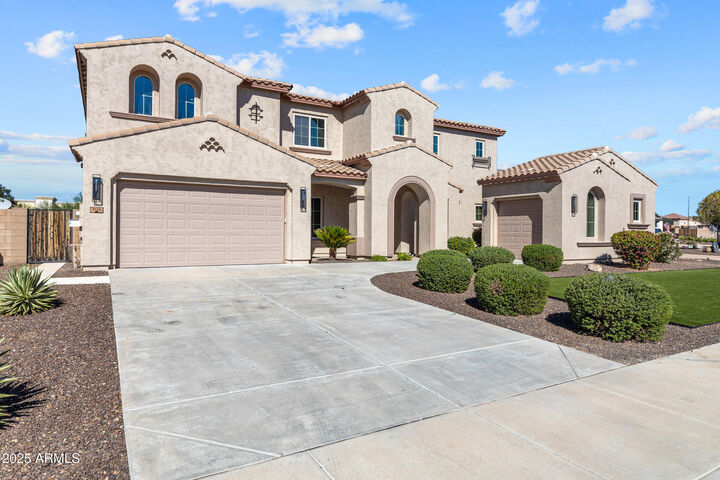 Property Photo: 3126 E Wildhorse Court AZ 85297