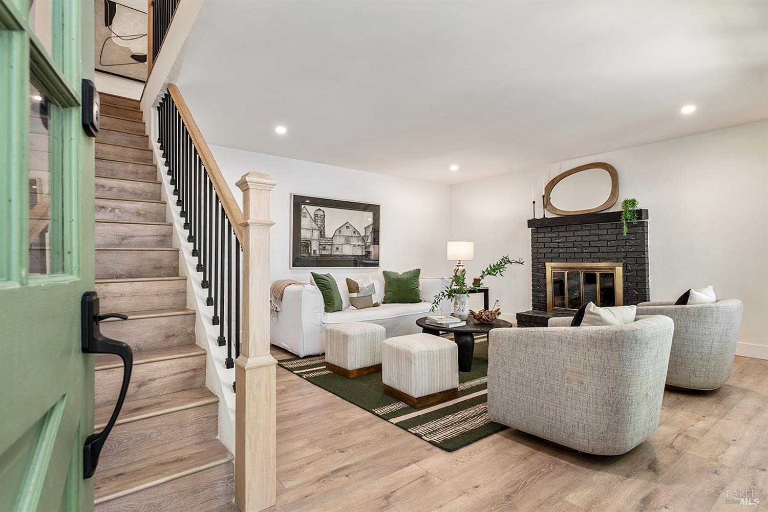 Property Photo: 1044 W McNear Avenue CA 94952