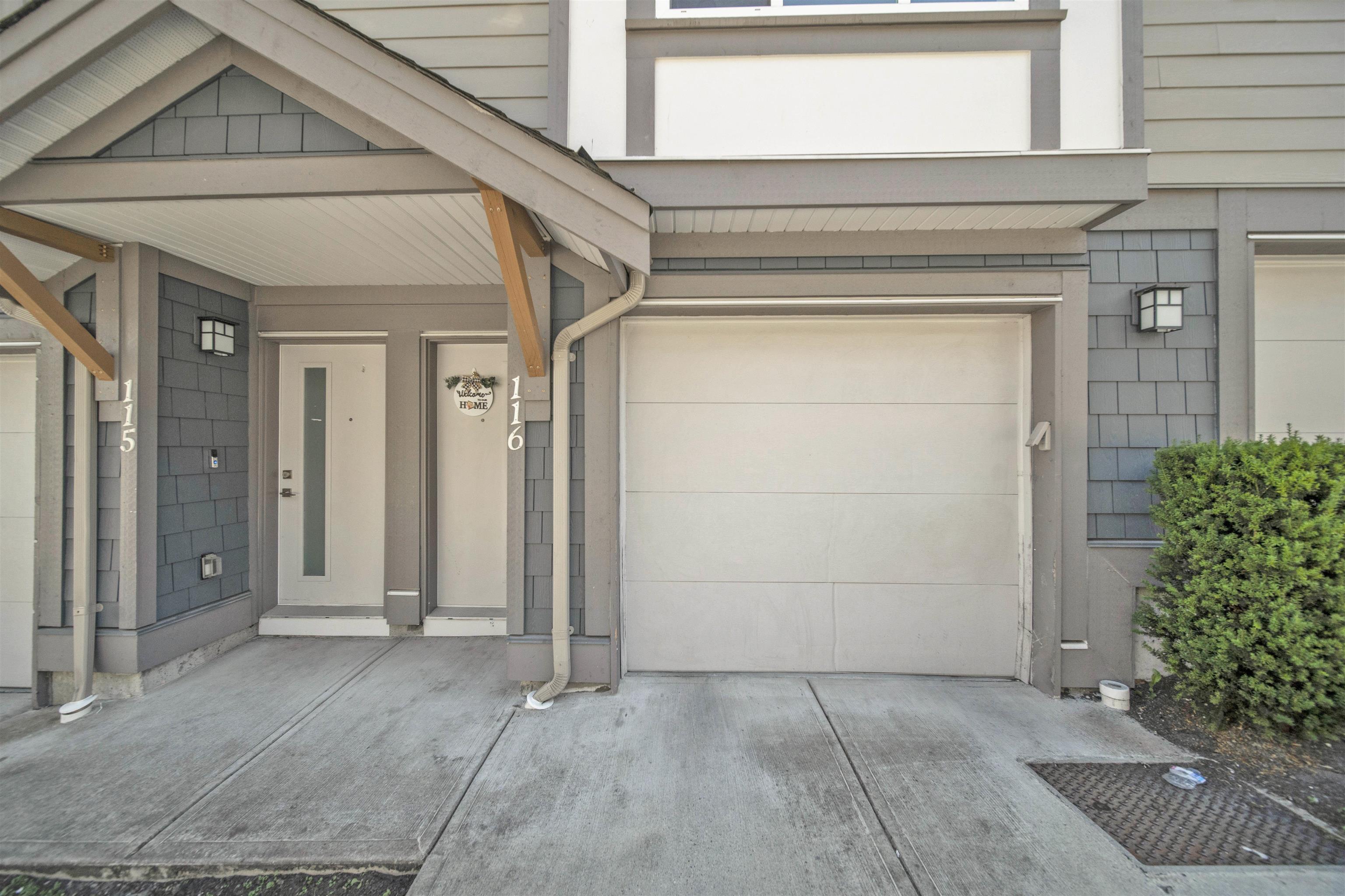 Photo de la propriété:  15170 60 Avenue 116  BC V3S 0A3 