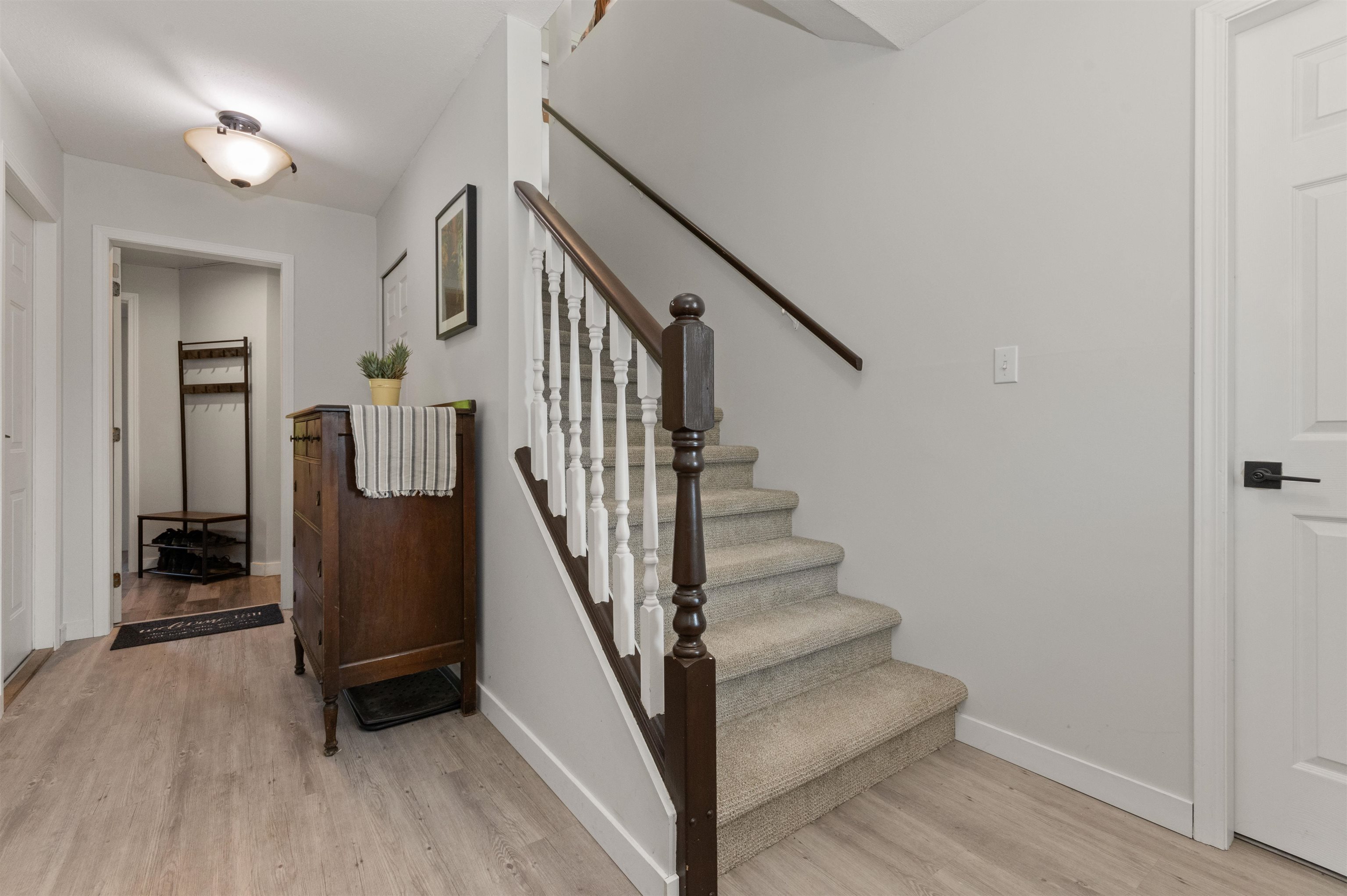 Property Photo: 1578 Canterbury Drive BC V0M 1A3